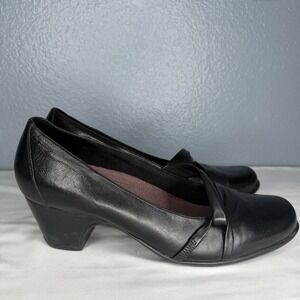 Clarks Women 10 Sugar Plum Pump Heel Black Leather Comfort Slip On Office EUC